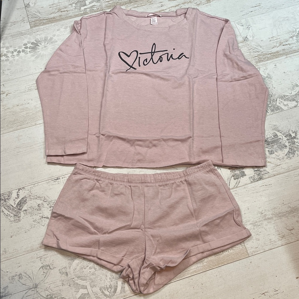 Victoria's Secret Lilac Fleece Sweatshirt and Shorts Set Size Large